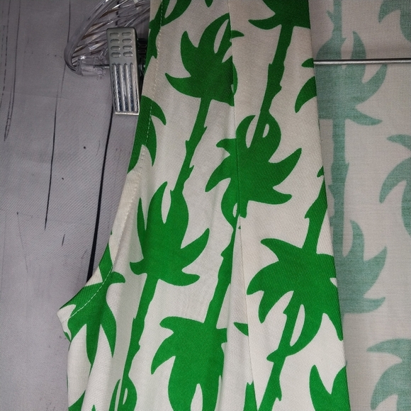 Diane Von Furstenberg Green Palm Sleeveless Yahzi Silk Jersey Wrap Dress - Picture 8 of 13